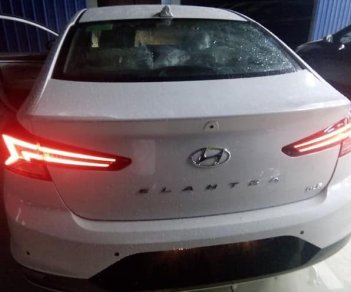 Hyundai Elantra 2019 - Bán Elantra có sẵn giao ngay, giá tốt tại Hyundai Sông Hàn. LH ngay Văn Bảo