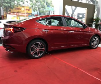 Hyundai Elantra Sport 1.6AT  2019 - Bán Hyundai Elantra Sport sản xuất 2019, màu đỏ