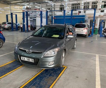 Hyundai i30  CW  1.6AT  2010 - Gia đình cần bán i30 CW 1.6AT nhập khẩu nguyên chiếc Hàn Quốc