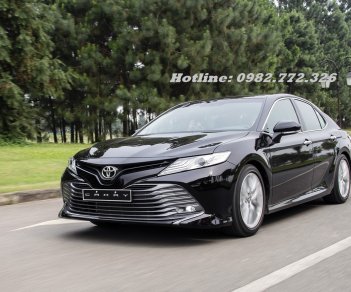 Toyota Camry Q 2019 - Bán Toyota Camry Q sản xuất năm 2019, màu đen