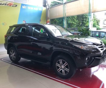 Toyota Fortuner 2.4MT 4x2 2019 - Bán Toyota Fortuner 2.4MT 4x2 năm 2019, màu nâu, giá tốt