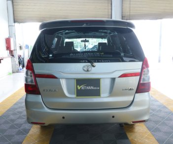 Toyota Innova E 2.0MT 2015 - Bán ô tô Toyota Innova E 2.0MT đời 2015, màu bạc, 556 triệu