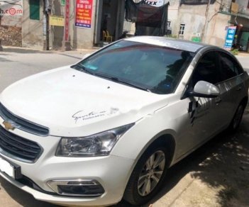 Chevrolet Cruze LT 1.6L 2017 - Bán xe Chevrolet Cruze LT 1.6L đời 2017, màu trắng  