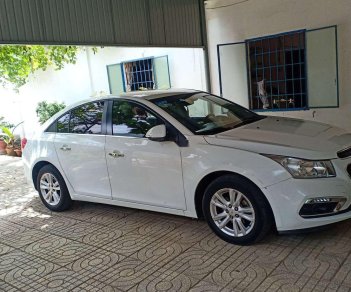 Chevrolet Cruze   2016 - Bán Chevrolet Cruze sản xuất năm 2016, màu trắng số sàn, giá chỉ 375 triệu