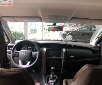 Toyota Fortuner 2.4MT 4x2 2019 - Bán Toyota Fortuner 2.4MT 4x2 năm 2019, màu nâu, giá tốt