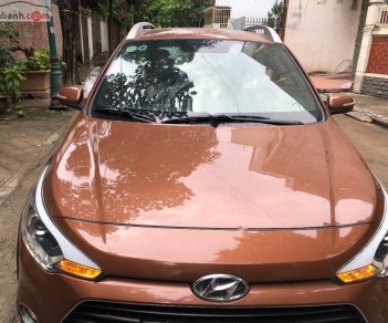 Hyundai i20 Active  1.4AT 2016 - Bán Hyundai i20 Active 1.4AT đời 2016, màu nâu, nhập khẩu