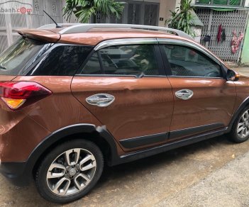 Hyundai i20 Active  1.4AT 2016 - Bán Hyundai i20 Active 1.4AT đời 2016, màu nâu, nhập khẩu