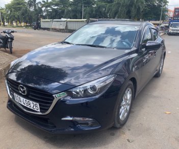 Mazda 3 2018 - Bán ô tô Mazda 3 Hatchback 2018, màu xanh đá lướt 9000 km