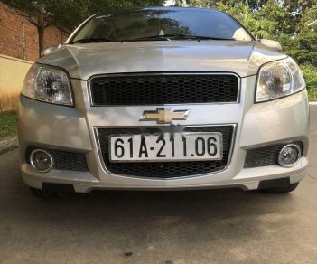 Chevrolet Aveo 2015 - Cần bán gấp Chevrolet Aveo sản xuất 2015 chính chủ, giá 238tr