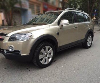 Chevrolet Captiva LTZ 2010 - Bán Chevrolet Captiva năm 2010, màu vàng