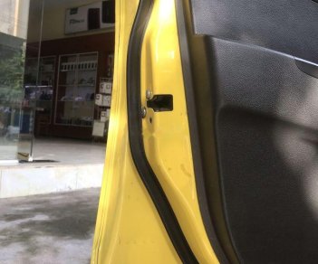 Chevrolet Spark   2015 - Bán Chevrolet Spark 2015, màu vàng, giá tốt