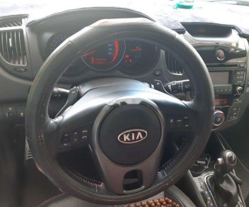 Kia Cerato   Koup 2011 - Cần bán gấp Kia Cerato Koup sản xuất năm 2011, màu trắng, xe thể thao, đèn pha auto