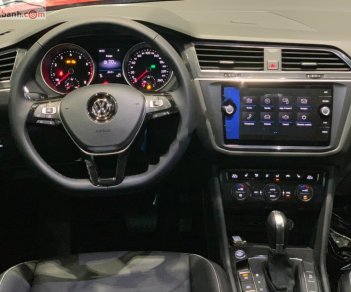 Volkswagen Tiguan 2019 - Bán ô tô Volkswagen Tiguan sản xuất 2019, nhập khẩu nguyên chiếc