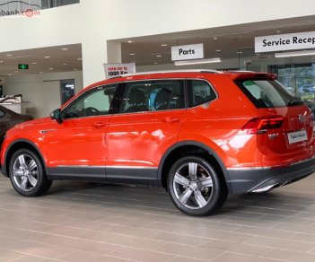 Volkswagen Tiguan 2019 - Bán ô tô Volkswagen Tiguan sản xuất 2019, nhập khẩu nguyên chiếc