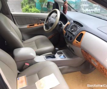 Toyota Innova V 2011 - Bán xe Toyota Innova V 2011, số tự động, giá 480tr