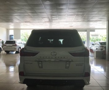 Lexus LX 2019 - Bán Lexus LX570 4 chỗ sản xuất 2019,4 ghế massage, 4 cửa hít, màu trắng, nội thất da bò, xe giao ngay