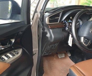 Toyota Innova V 2018 - Bán ô tô Toyota Innova V đời 2018, màu xám