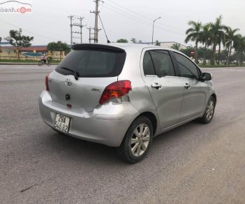 Toyota Yaris 1.3 2009 - Bán Toyota Yaris 1.3 năm sản xuất 2009, màu bạc, nhập khẩu