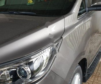 Toyota Innova V 2018 - Bán ô tô Toyota Innova V đời 2018, màu xám