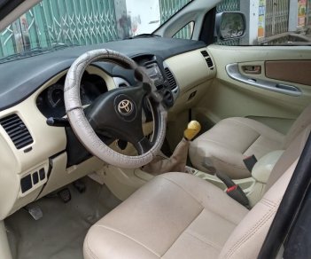 Toyota Innova J 2008 - Cần bán gấp Toyota Innova J năm 2008 xe gia đình, giá tốt