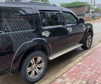 Ford Everest 2011 - Chính chủ bán Ford Everest Limited đời 2011, màu đen, nhập khẩu