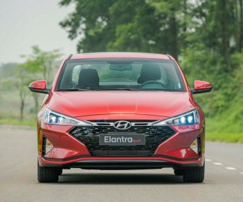 Hyundai Elantra 2019 - Hyundai Elantra mới 2019, trả trước 157Tr, giao xe ngay, đủ phiên bản đủ màu, khuyến mãi cực hấp dẫn LH: 0933222638