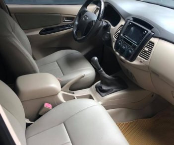 Toyota Innova 2013 - Chính chủ bán Innova 2013 E, màu vàng cát, LH 0981662851