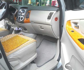 Toyota Innova 2009 - Chính chủ bán xe Toyota Innova năm sản xuất 2009, màu bạc