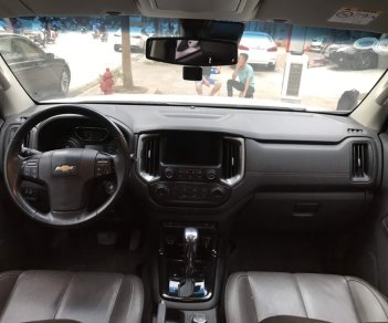 Chevrolet Colorado 2016 - Bán Chevrolet Colorado High Country 2.8AT màu trắng xe đẹp