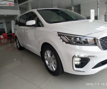 Kia Sedona 2019 - Bán xe Kia Sedona Platinum G sản xuất 2019, màu trắng