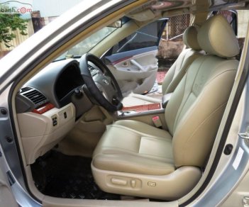 Toyota Camry 2.4G 2007 - Cần bán Toyota Camry 2.4G năm sản xuất 2007, màu bạc, số tự động