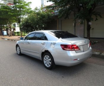 Toyota Camry 2.4G 2007 - Cần bán Toyota Camry 2.4G năm sản xuất 2007, màu bạc, số tự động