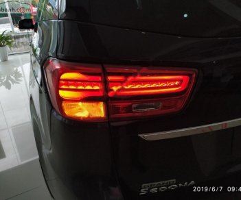 Kia Sedona 2019 - Bán Kia Sedona sản xuất năm 2019, hộp số tự động 8 cấp