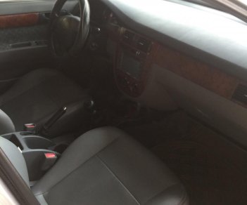 Chevrolet Lacetti   2011 - Cần bán lại xe cũ Chevrolet Lacetti đời 2011, màu bạc