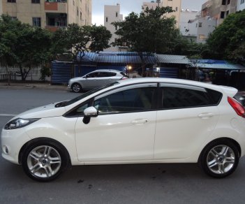 Ford Fiesta 2011 - Cần bán xe Ford Fiesta S 2011, màu trắng bản full