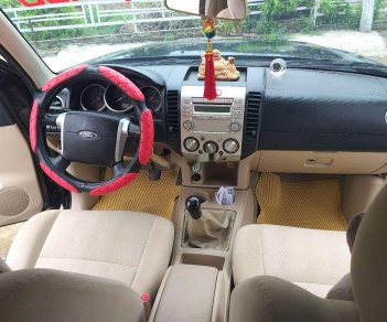 Ford Everest 2009 - Bán Ford Everest sản xuất năm 2009, màu đen số sàn giá cạnh tranh