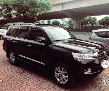 Toyota Land Cruiser 2016 - Bán Toyota Land Cruise VX 4.6, sản xuất và đăng ký cuối 2016, hóa đơn VAT 2,4 tỷ, xe siêu đẹp