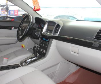 Chevrolet Captiva 2015 - Bán xe Chevrolet Captiva LTZ 2.4 AT đời 2015, màu bạc, odo mới 62k, biển SG