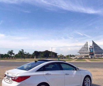 Hyundai Sonata 2.0 AT 2011 - Xe Hyundai Sonata 2.0 AT đời 2011, màu trắng, xe nhập xe gia đình 