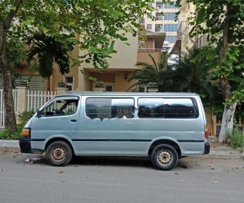 Toyota Hiace 2002 - Bán Toyota Hiace năm 2002, 3 chỗ 990kg