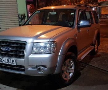 Ford Everest 2009 - Cần bán xe Ford Everest đời 2009, màu bạc mới 95% giá tốt 383 triệu đồng