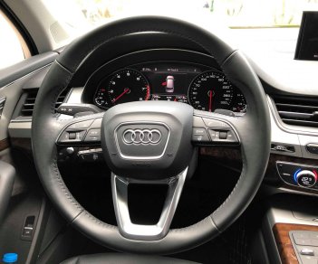 Audi Q7 2017 - Bán xe Audi Q7 đăng ký 2018, màu đen, xe nhập, siêu lướt 7266 km như mới, giá cực rẻ