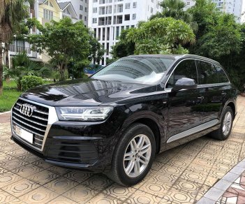 Audi Q7 2017 - Bán xe Audi Q7 đăng ký 2018, màu đen, xe nhập, siêu lướt 7266 km như mới, giá cực rẻ