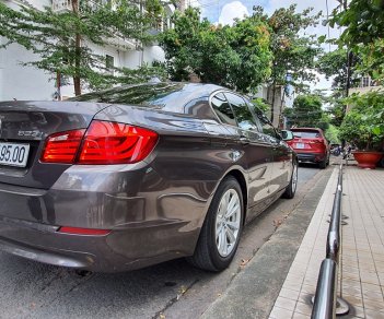 BMW 5 Series 2011 - Bán xe BMW 5 Series 523i đời 2011, màu nâu, nhập khẩu nguyên chiếc, giá 830tr