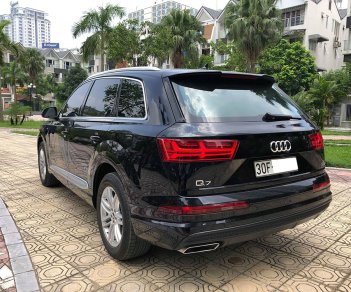 Audi Q7 2017 - Bán xe Audi Q7 đăng ký 2018, màu đen, xe nhập, siêu lướt 7266 km như mới, giá cực rẻ