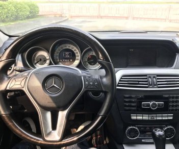 Mercedes-Benz C class  C200 2011 - Cần bán xe Mercedes C200 2011, đi 79.000 km