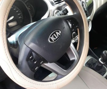 Kia Rio 2016 - Bán Kia Rio năm 2016, màu đỏ, nhập khẩu 