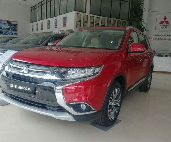 Mitsubishi Outlander   2019 - Bán xe Mitsubishi Outlander năm sản xuất 2019, màu đỏ