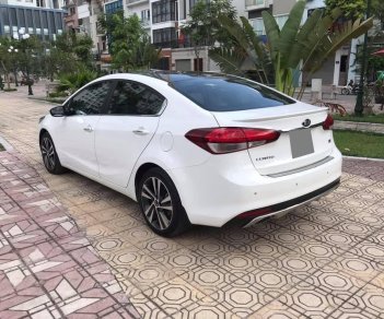 Kia Cerato 2017 - Bán Kia Cerato 2.0 tự động full 2017, màu trắng thể thao