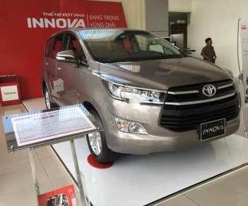 Toyota Innova 2019 - Cần bán xe Toyota Innova 2.0E đời 2019 giá tốt